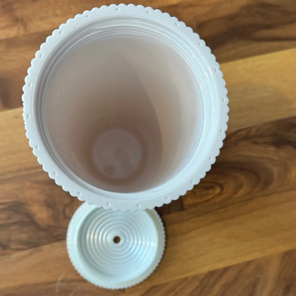 Starbucks pearl white siren scale 24 oz tumbler